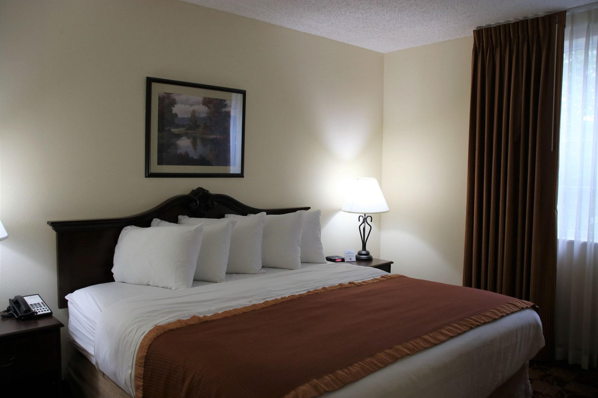 Hawthorn Suites By Wyndham Louisville East Buitenkant foto
