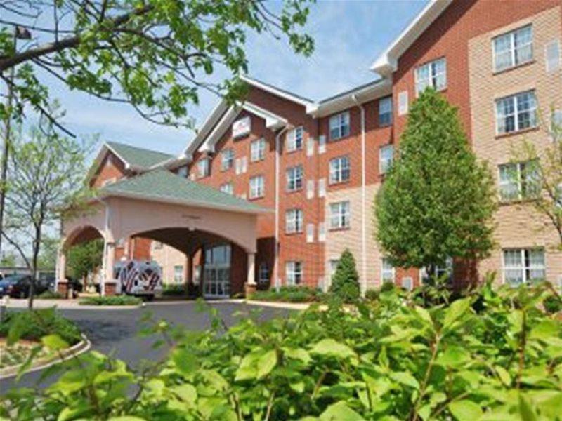 Hawthorn Suites By Wyndham Louisville East Buitenkant foto